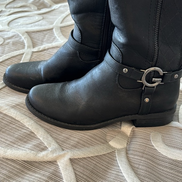 Guess Simulated leather Black Boots with Stretch panels Women’s Size 7.5 - Picture 2 of 12